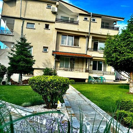Guestrooms Stoyanovi تشيرنوموريتس المظهر الخارجي الصورة