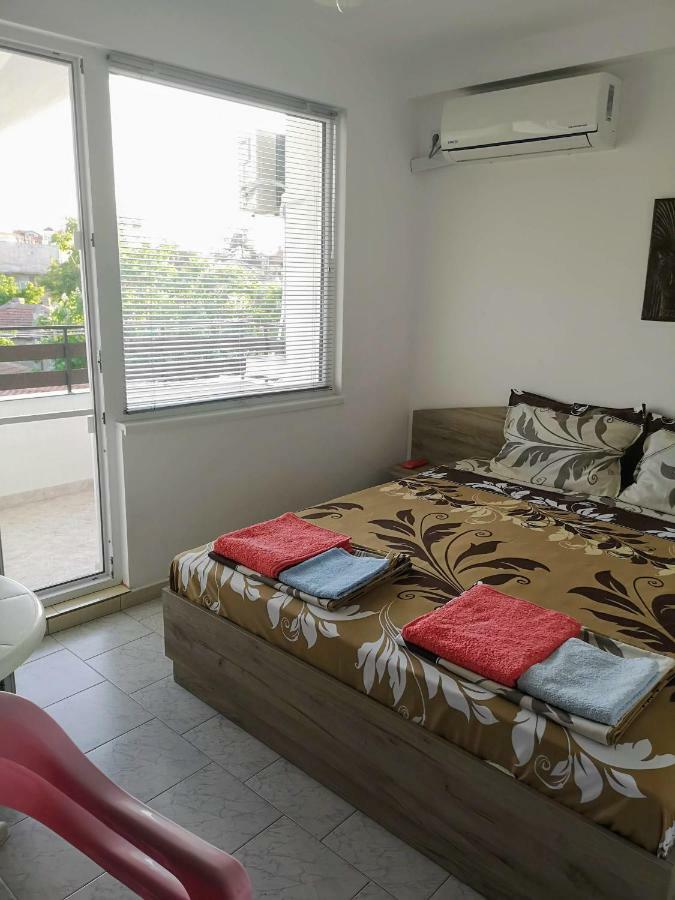 Guestrooms Stoyanovi تشيرنوموريتس المظهر الخارجي الصورة