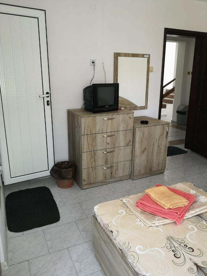 Guestrooms Stoyanovi تشيرنوموريتس المظهر الخارجي الصورة