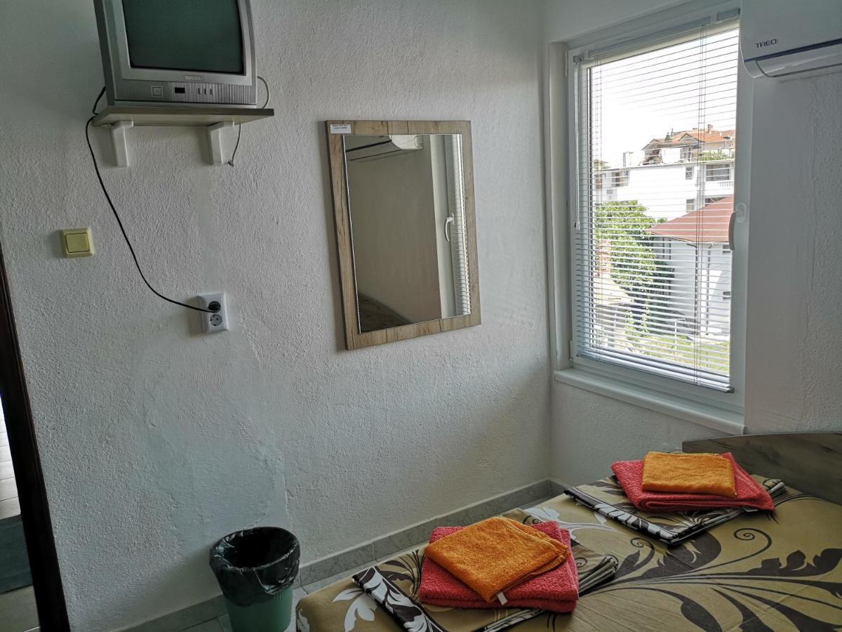 Guestrooms Stoyanovi تشيرنوموريتس المظهر الخارجي الصورة