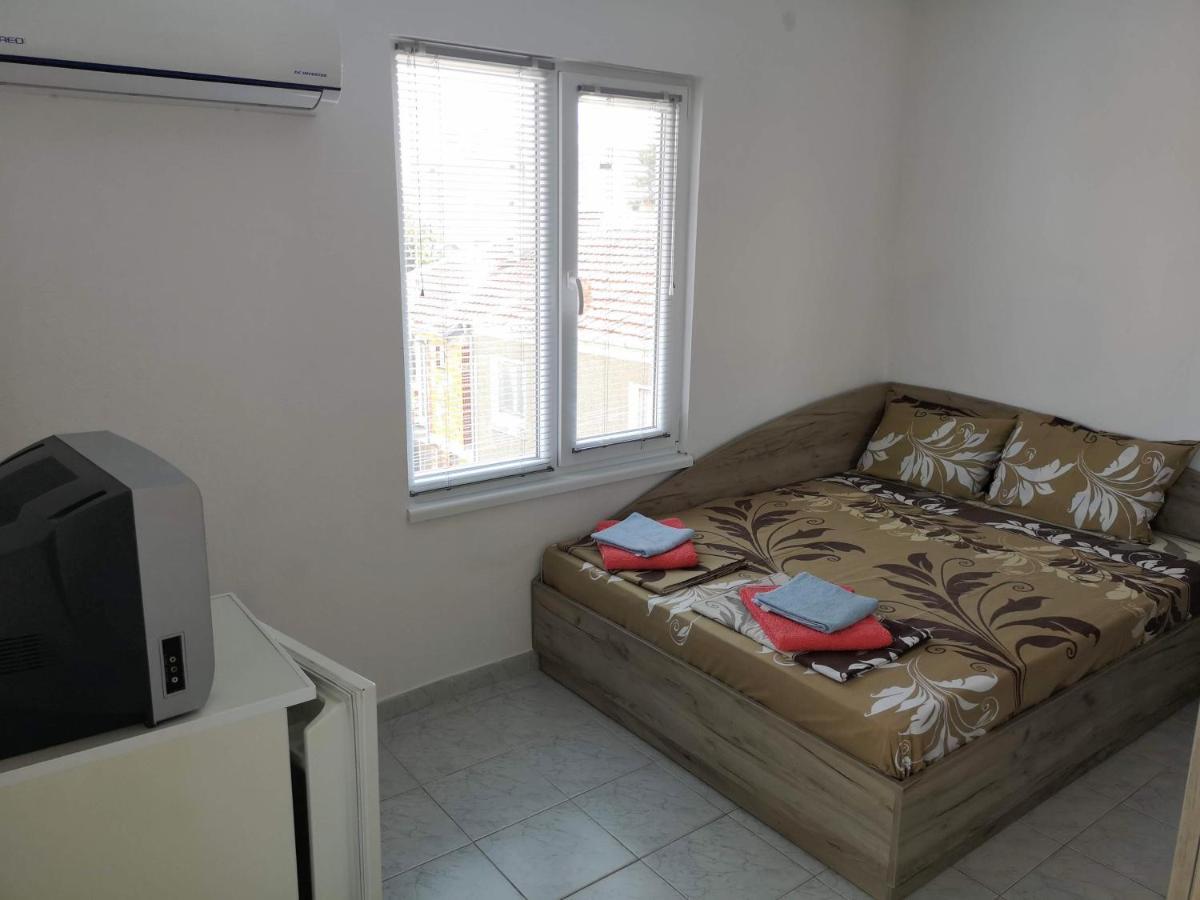 Guestrooms Stoyanovi تشيرنوموريتس المظهر الخارجي الصورة