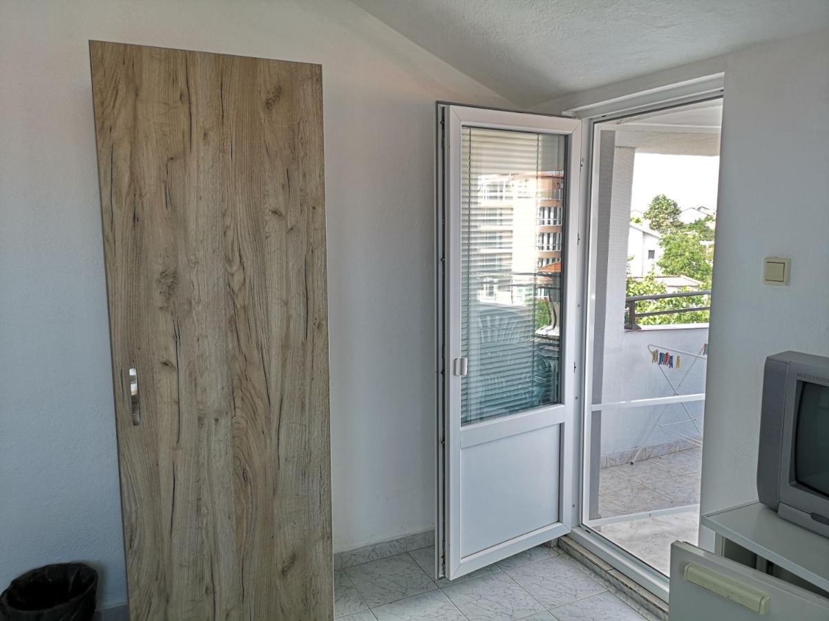 Guestrooms Stoyanovi تشيرنوموريتس المظهر الخارجي الصورة